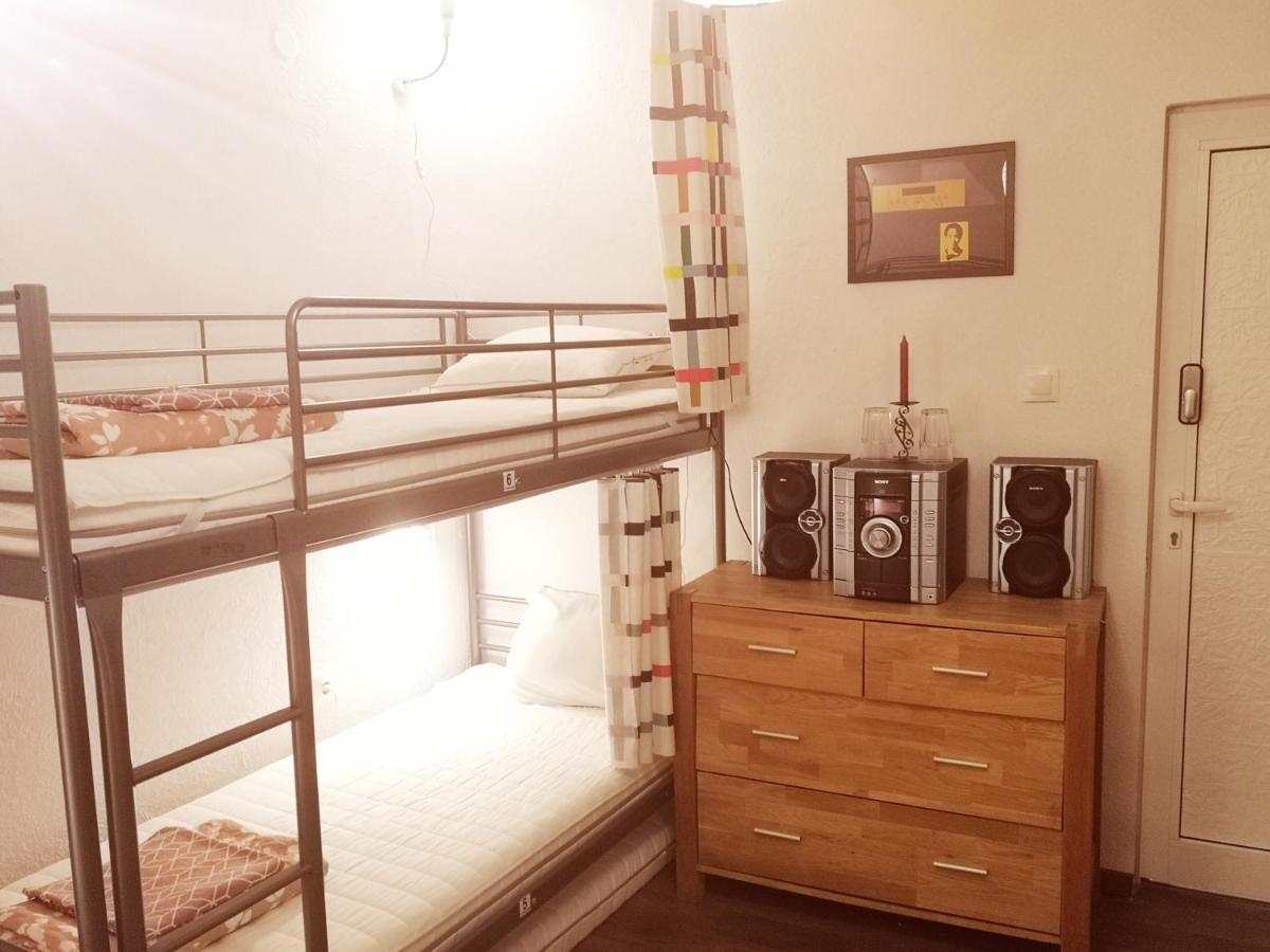 Pijama House Hostel Пловдив Екстериор снимка